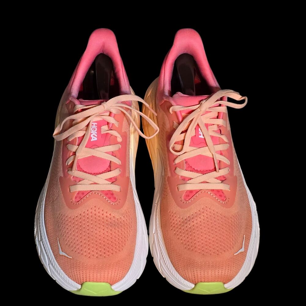 Hoka One Women's Arahi 7 Running Shoes Papaya/cream, Size 10.5